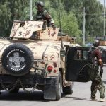 pasukan taliban bunuh penculik isis
