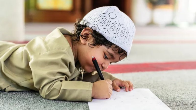 5 Tips Mendidik Anak agar Cinta Ramadhan