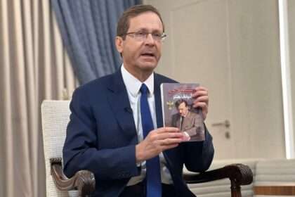 Presiden Israel Buku Mein Kampf Hitler