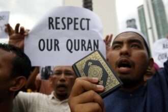 Demo anti pembakaran Al-Quran