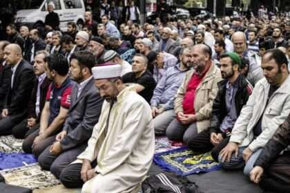 Banyak Orang Spanyol Tertarik Islam Usai Saksikan Ketabahan Rakyat Palestina
