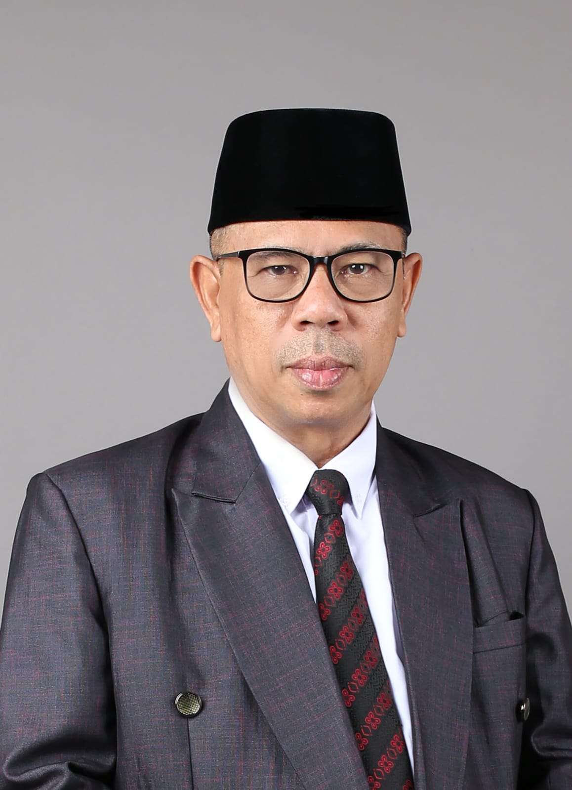 Penceramah Masjid Raya Baiturrahman (MRB), Banda Aceh, Ustaz Dr. H.A. Mufakhir Muhammad MA, menyampaikan pendangannya terkait penanganan narkoba di Aceh.