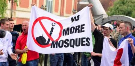 Demonstrasi anti Muslim Islamofobia