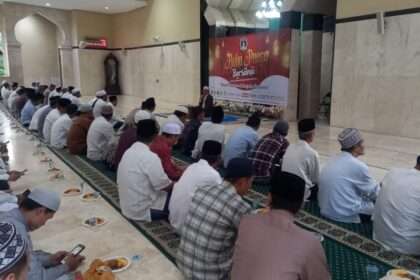 Buka Bersama di Pondok Pesantren Hidayatullah Surabaya
