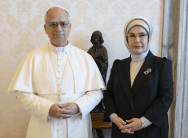 Emine Erdogan dan Paus Leo XIV