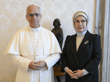 Emine Erdogan dan Paus Leo XIV