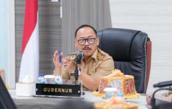 Suhardi Duka Gubernur Sulawesi Barat wajibkan siswa baca 20 buku sebagai syarat kelulusan