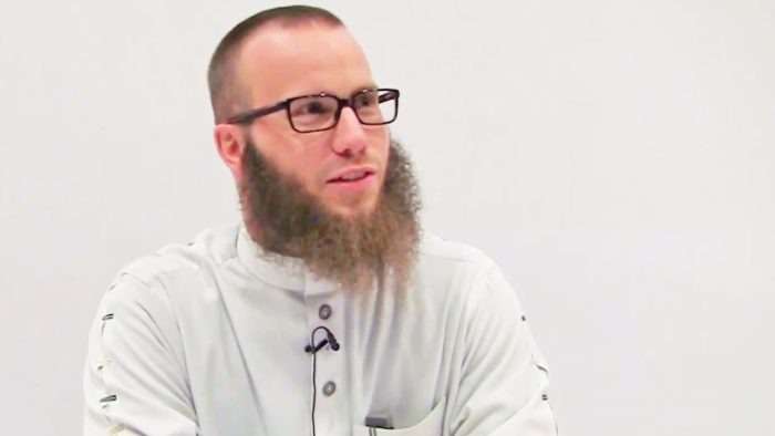 Missionaris Amerika Mengkaji Ulang Kitab Sucinya, Hasilnya Malah Masuk Islam