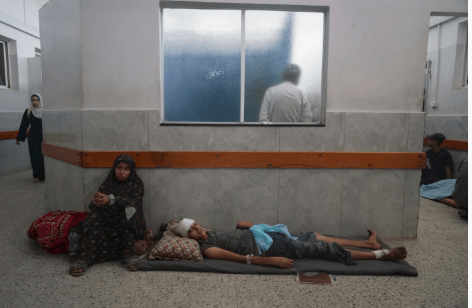 Warga Palestina di Gaza yang terluka