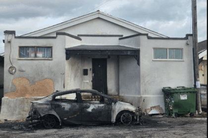 Masjid Sussex Inggris yang dibakar