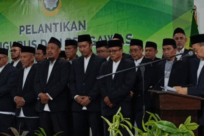 Adian Husaini Kembali Dipercaya Pimpin DDII 2025-2030
