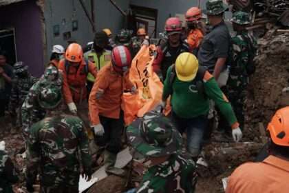 Tim SAR Gabungan Berhasil Temukan Satu Korban Timbunan Longsor Banjarnegara