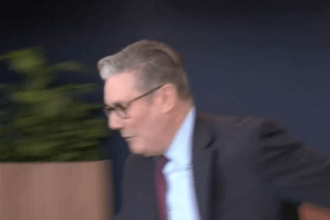 Pelajaran dari Kejatuhan Keir Starmer: Belum Sampai ke Pantai