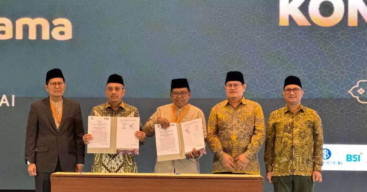MUI dan UI Teken MoU Pengembangan AI dan Data Science di KUII VIII
